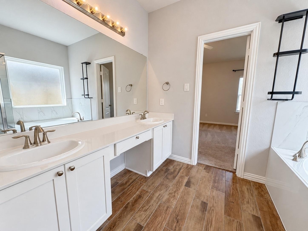 140 Kelly Street - Photo 15