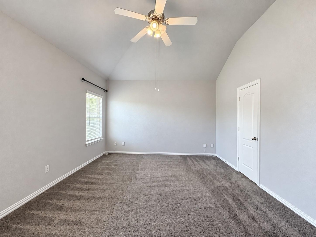 140 Kelly Street - Photo 20