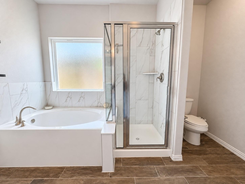 140 Kelly Street - Photo 14