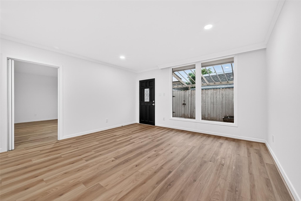 3300 Yorktown Street - Photo 9