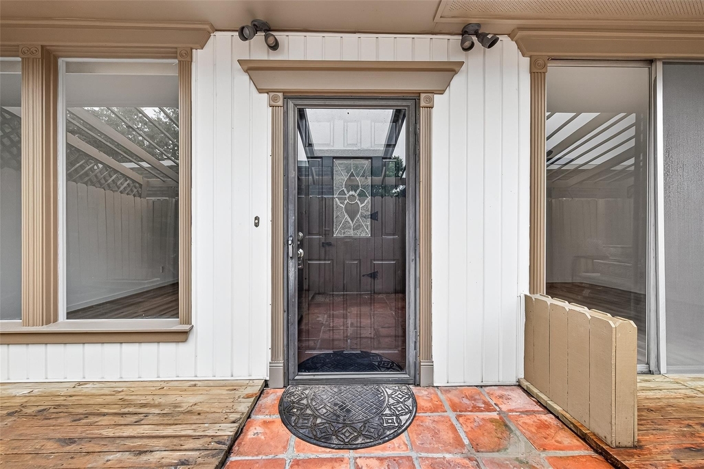 3300 Yorktown Street - Photo 5