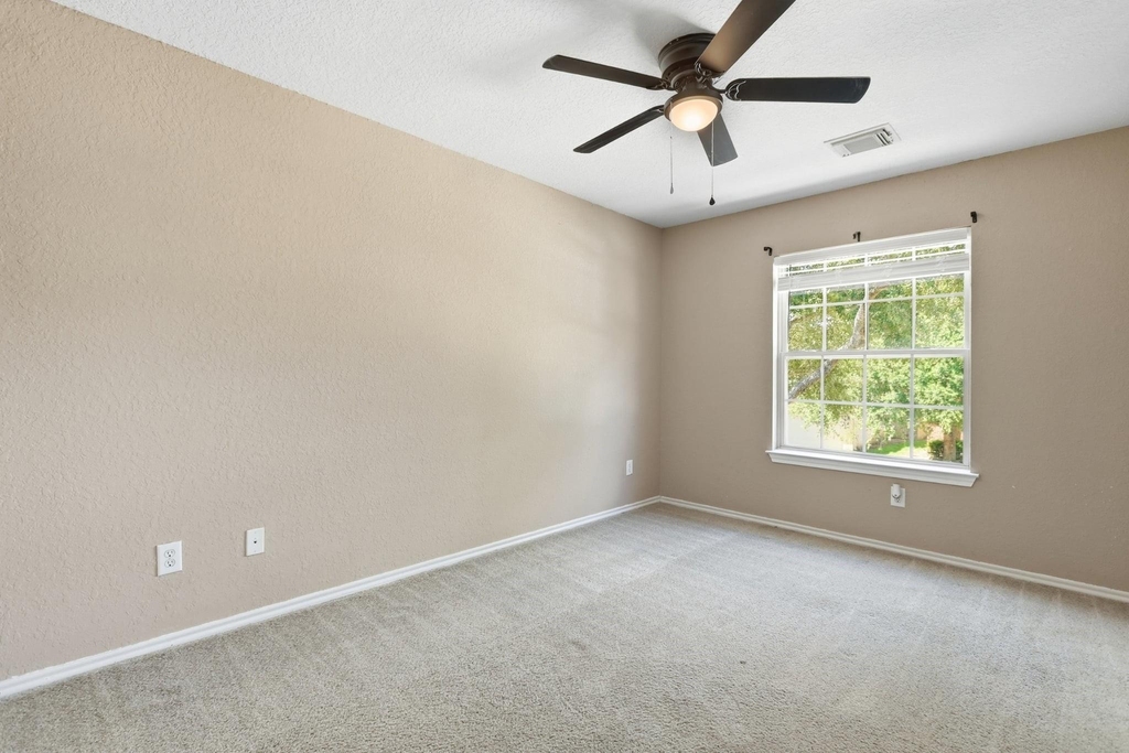 11402 Overland Trail Drive - Photo 19