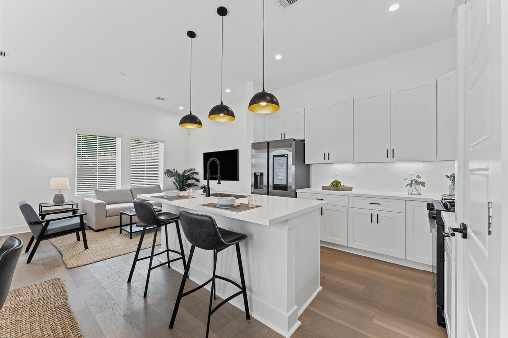 332 Neyland Street - Photo 7