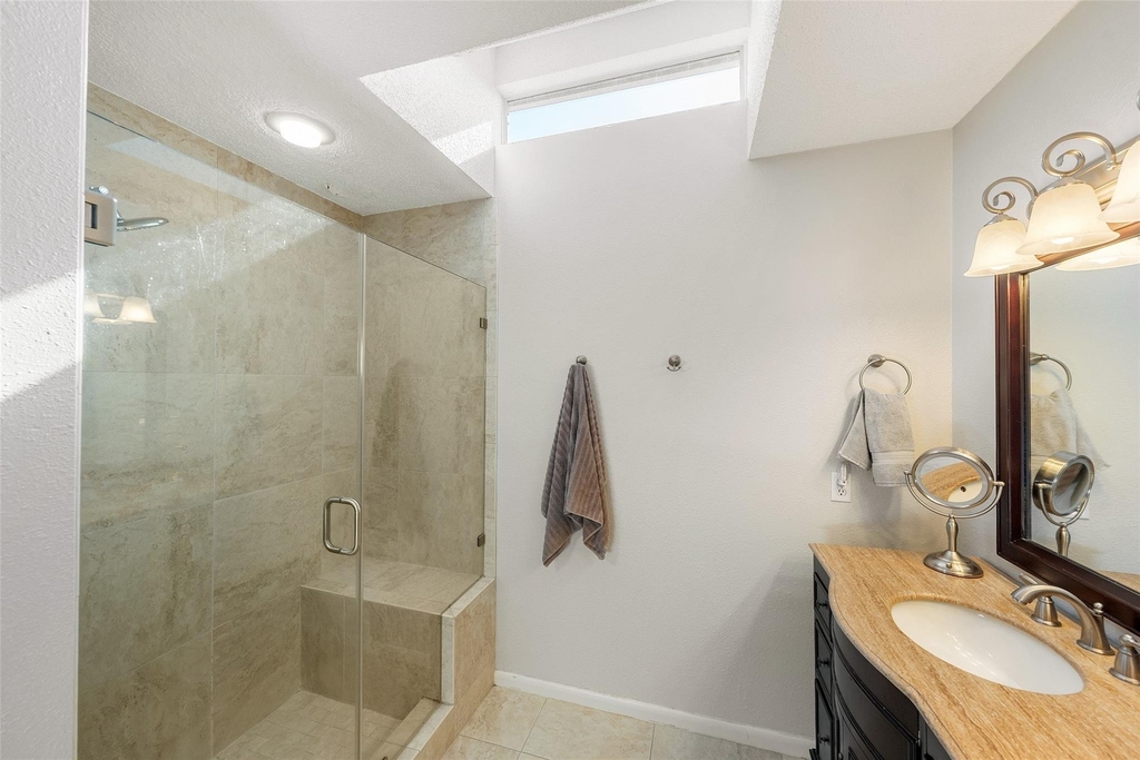 18040 Bal Harbour Drive - Photo 20