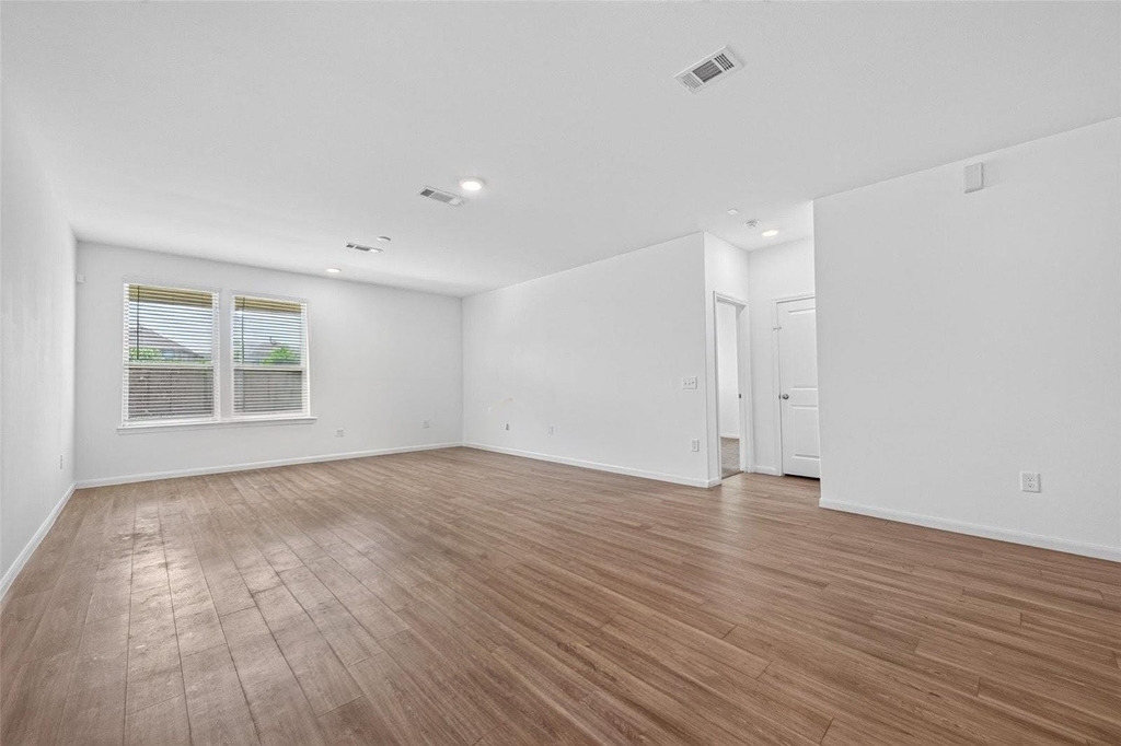 8111 Star Terrace Drive - Photo 15