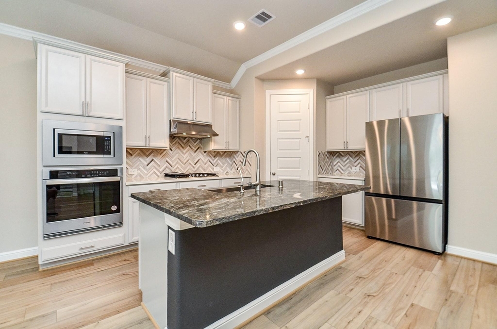 21303 Adela Point - Photo 12