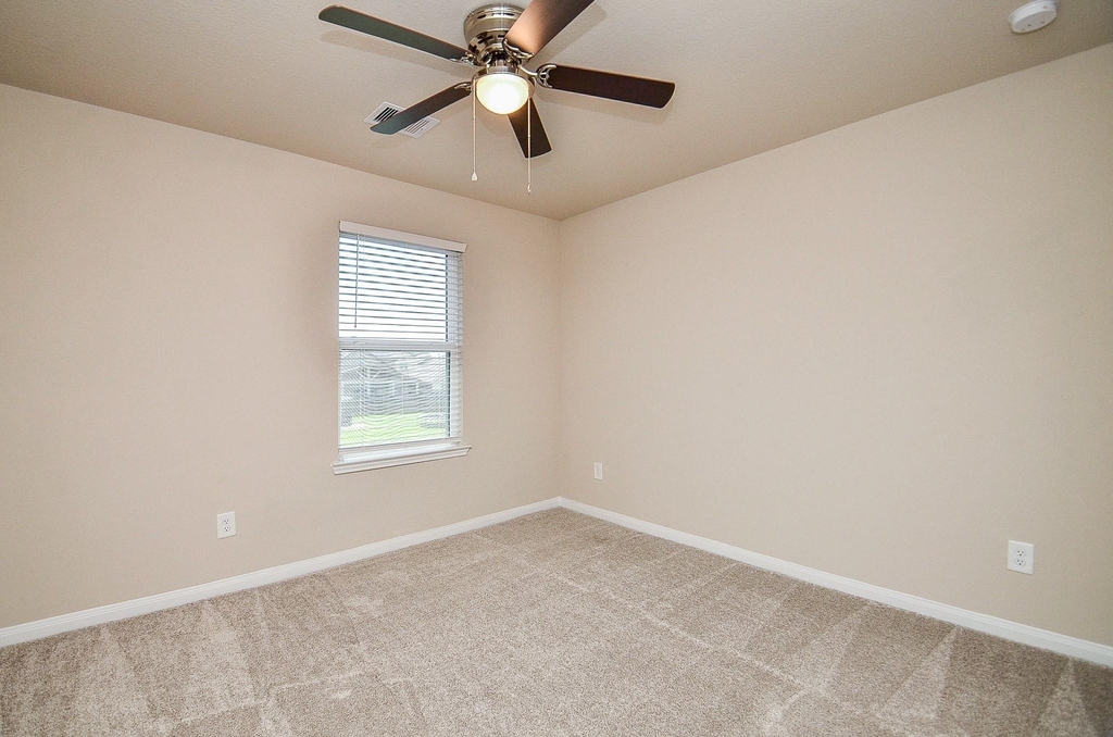 21303 Adela Point - Photo 24