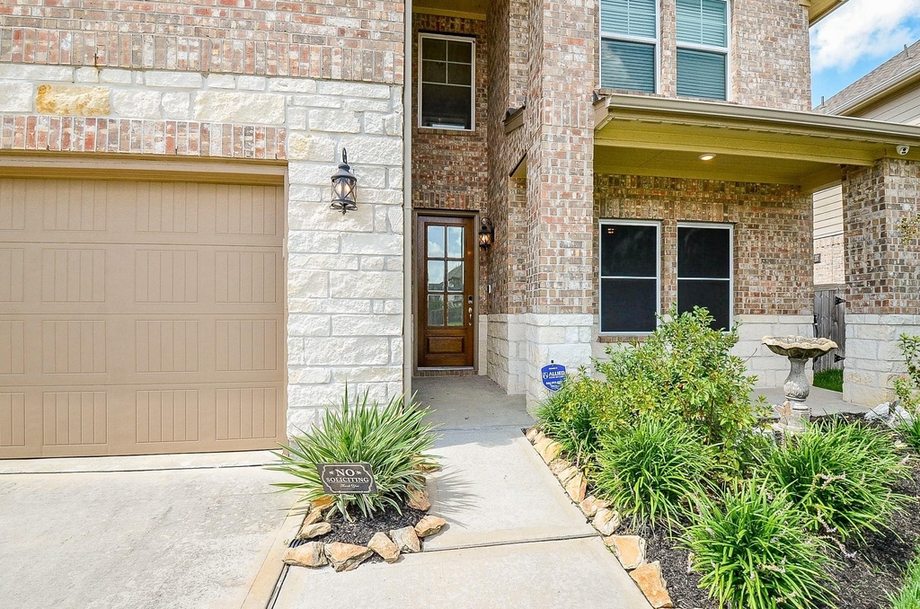 21303 Adela Point - Photo 1