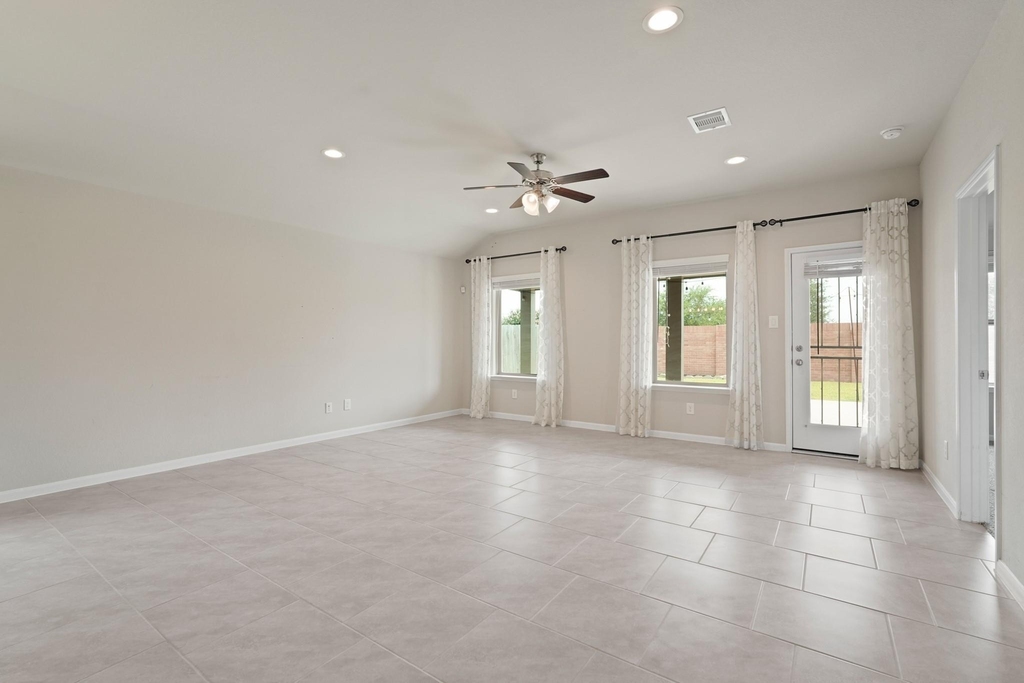 21047 Warrender Terrace Lane - Photo 14