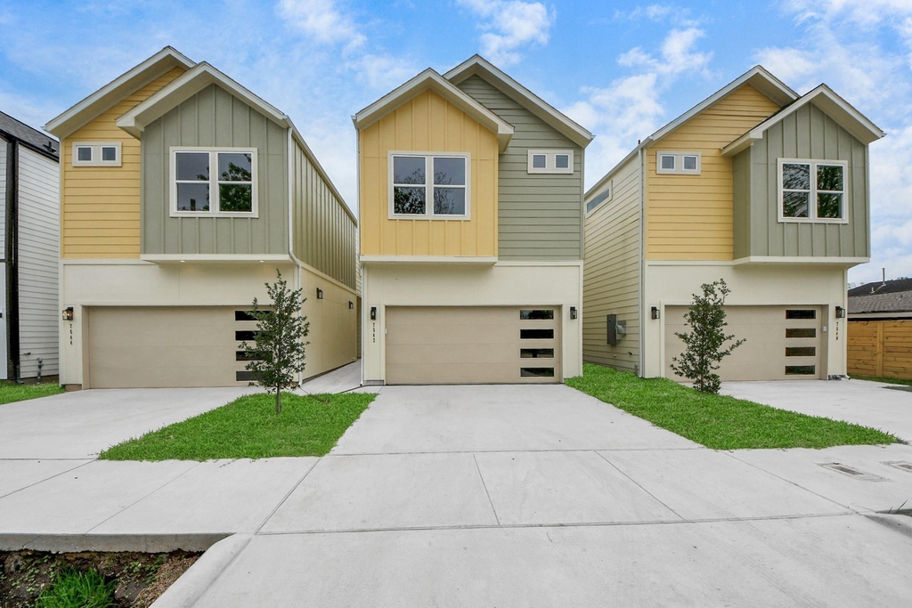 7542 Charlie Street - Photo 2