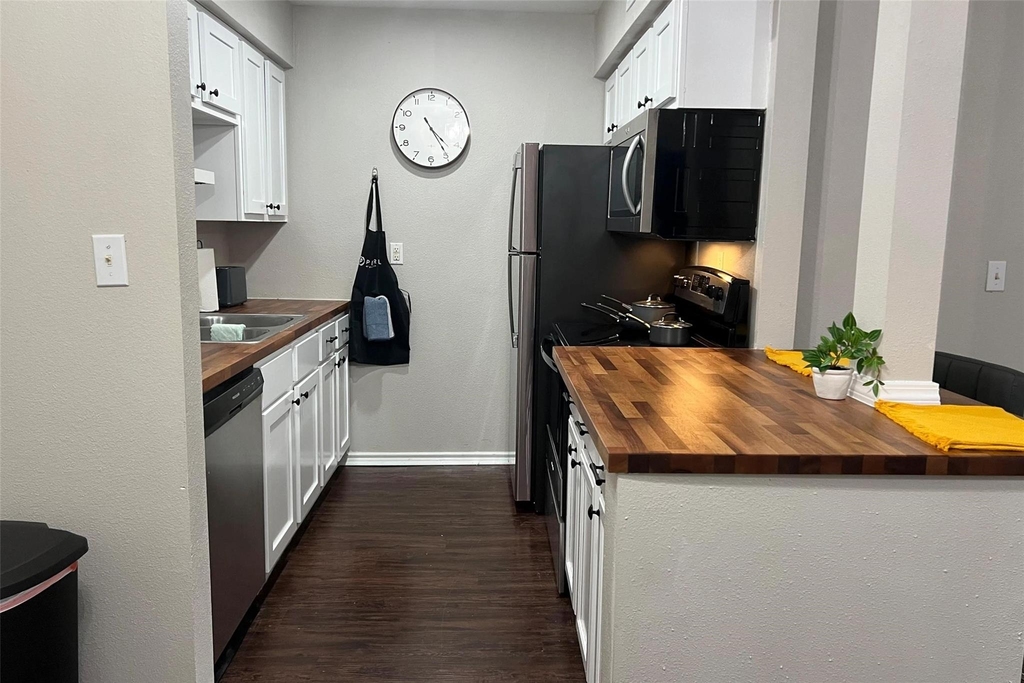 132 Oyster Creek Drive - Photo 3