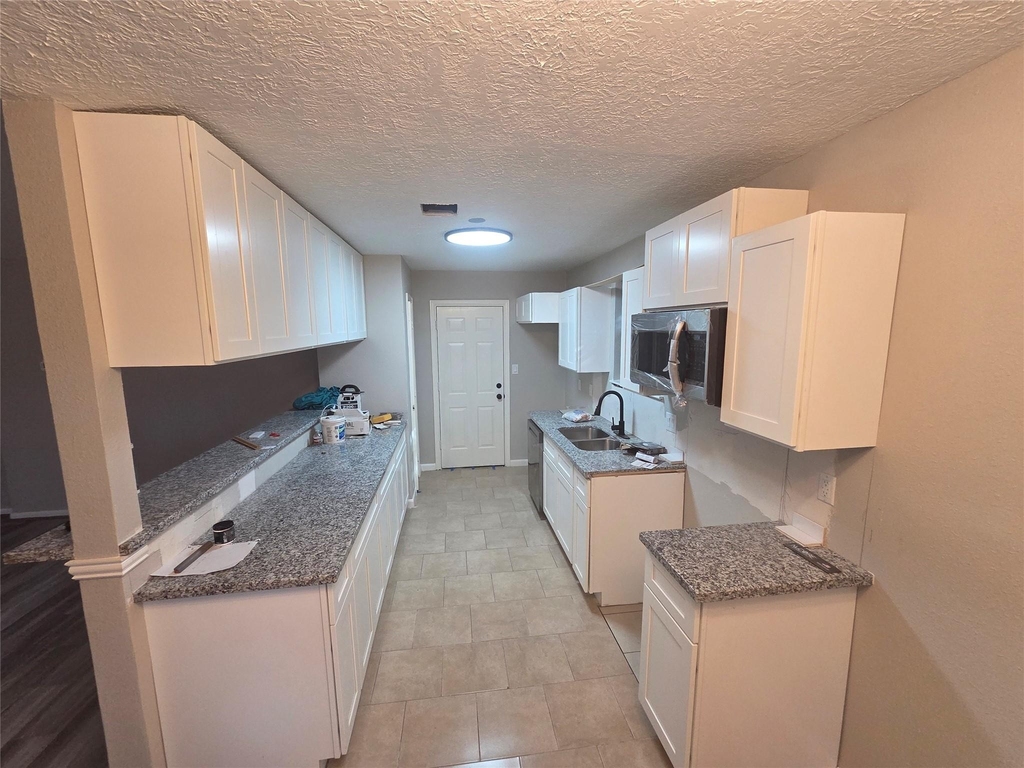 10911 Sagecrest Lane - Photo 5