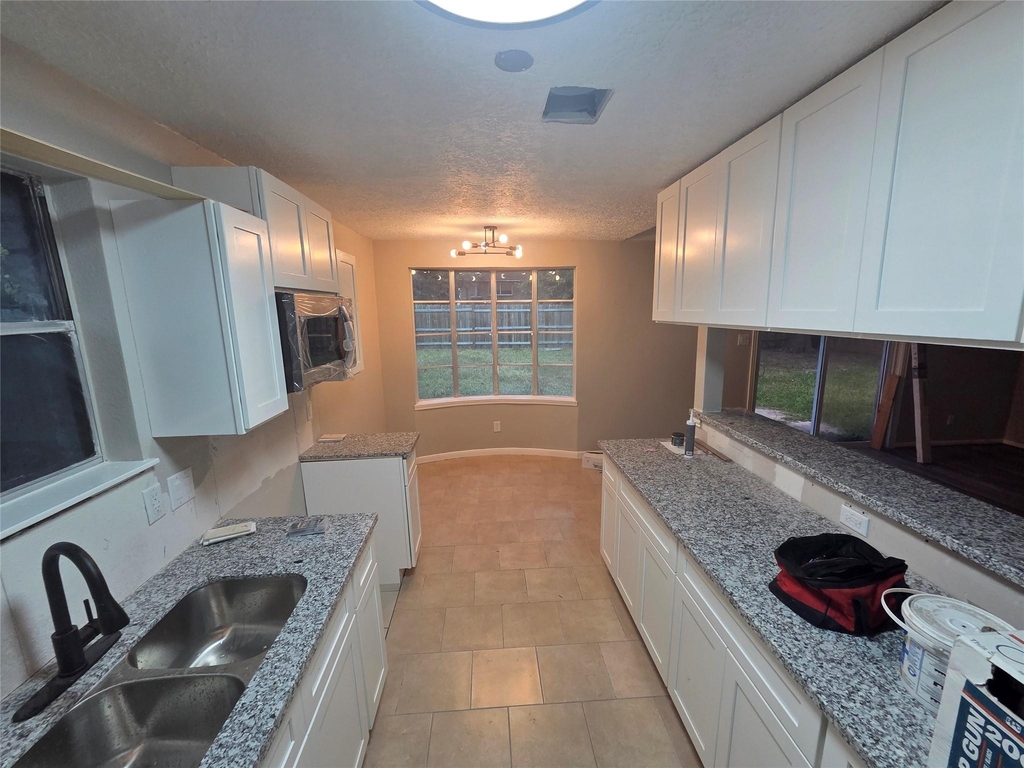 10911 Sagecrest Lane - Photo 7