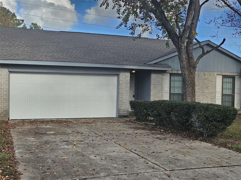 23822 Firegate Drive - Photo 0
