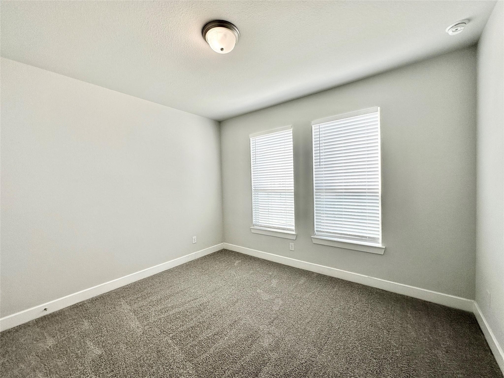 9218 Rocking Plain Lane - Photo 3