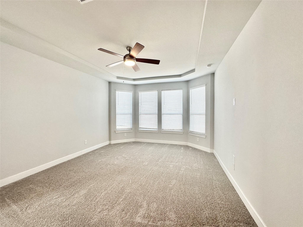 9218 Rocking Plain Lane - Photo 18