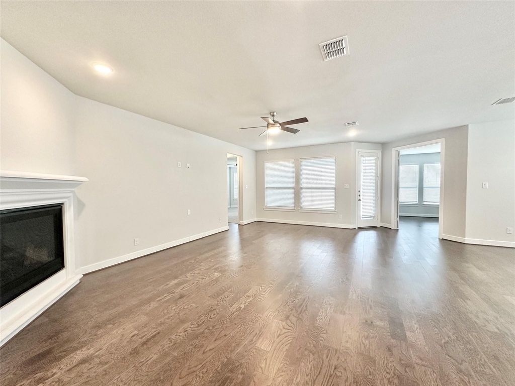 9218 Rocking Plain Lane - Photo 16