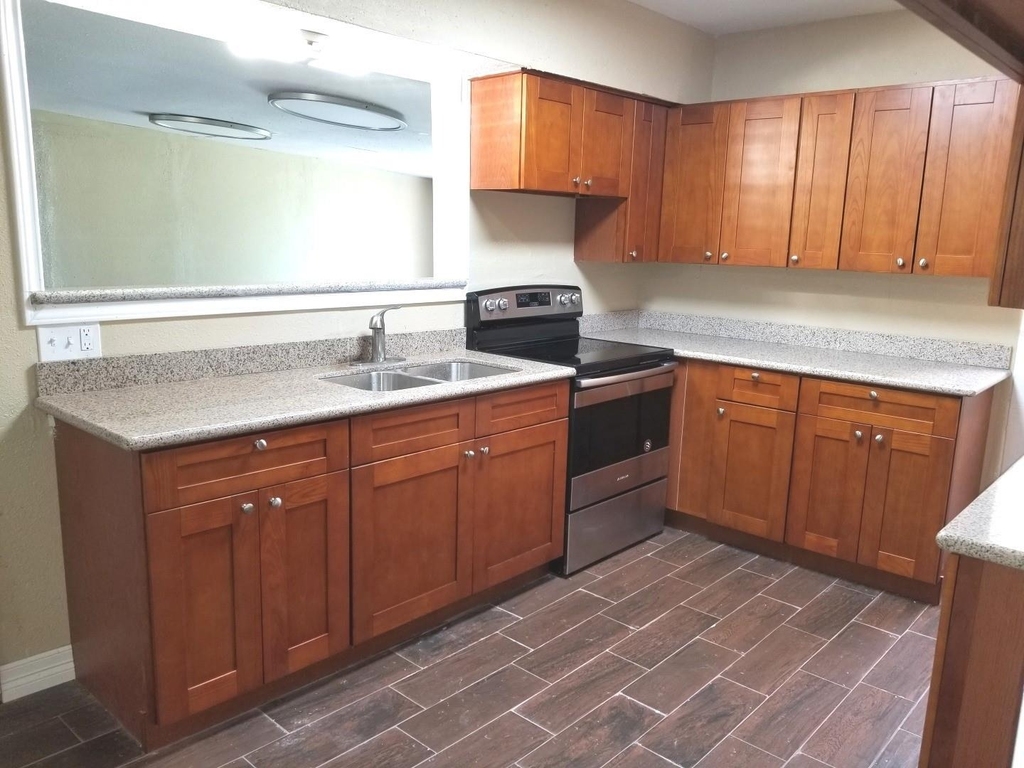5631 Belarbor Street - Photo 5
