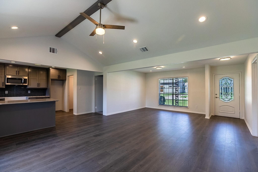 3320 Wentworth Street - Photo 11