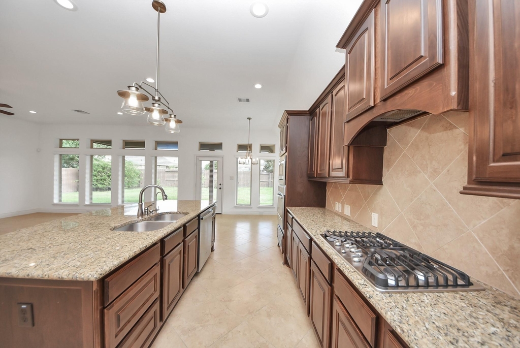 27126 Ashley Hills Court - Photo 15