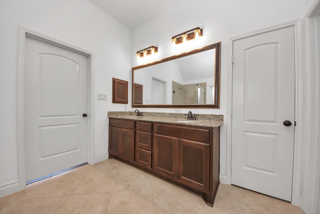 27126 Ashley Hills Court - Photo 44