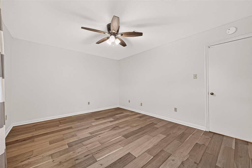 12411 Pinerock Lane - Photo 32