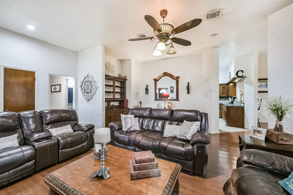 338 Grand Oaks Boulevard - Photo 4
