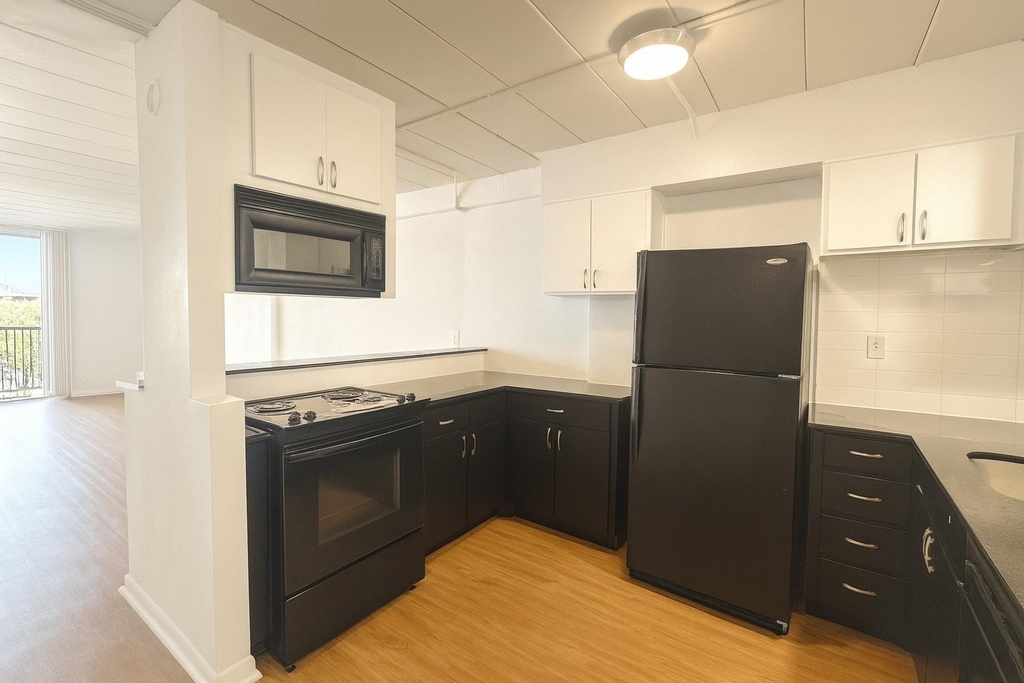 5400 Memorial Drive - Photo 11