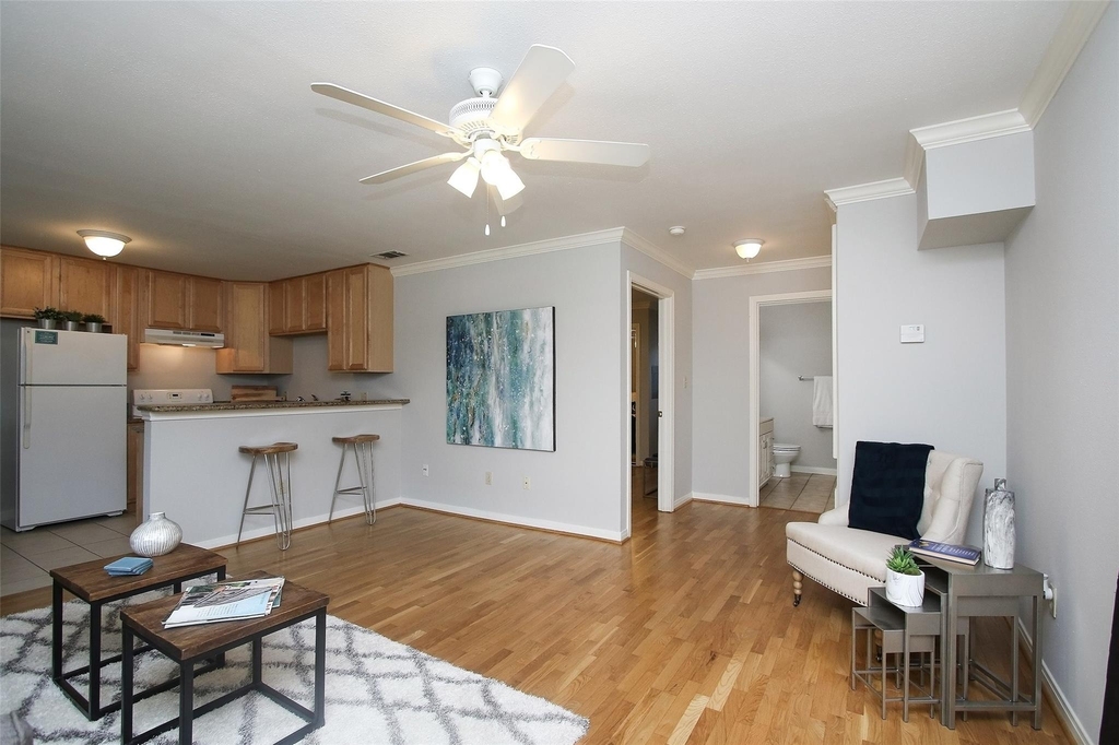 1309 Welch Street - Photo 0