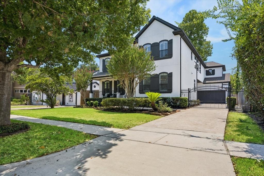 4523 Maple Street - Photo 1