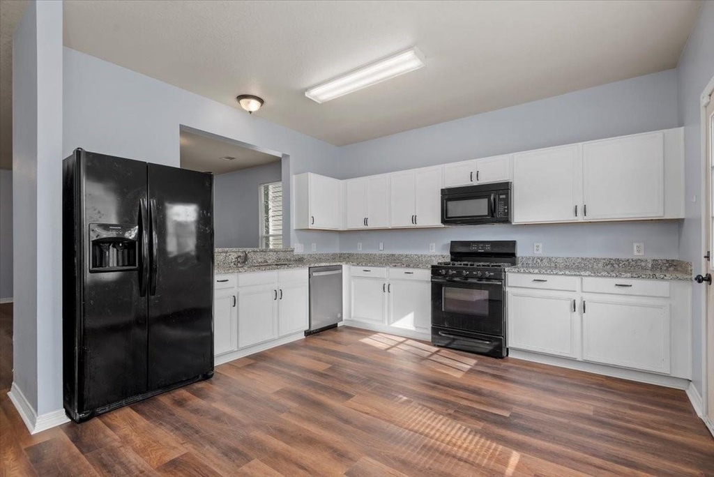 23851 Township Elm Street - Photo 5