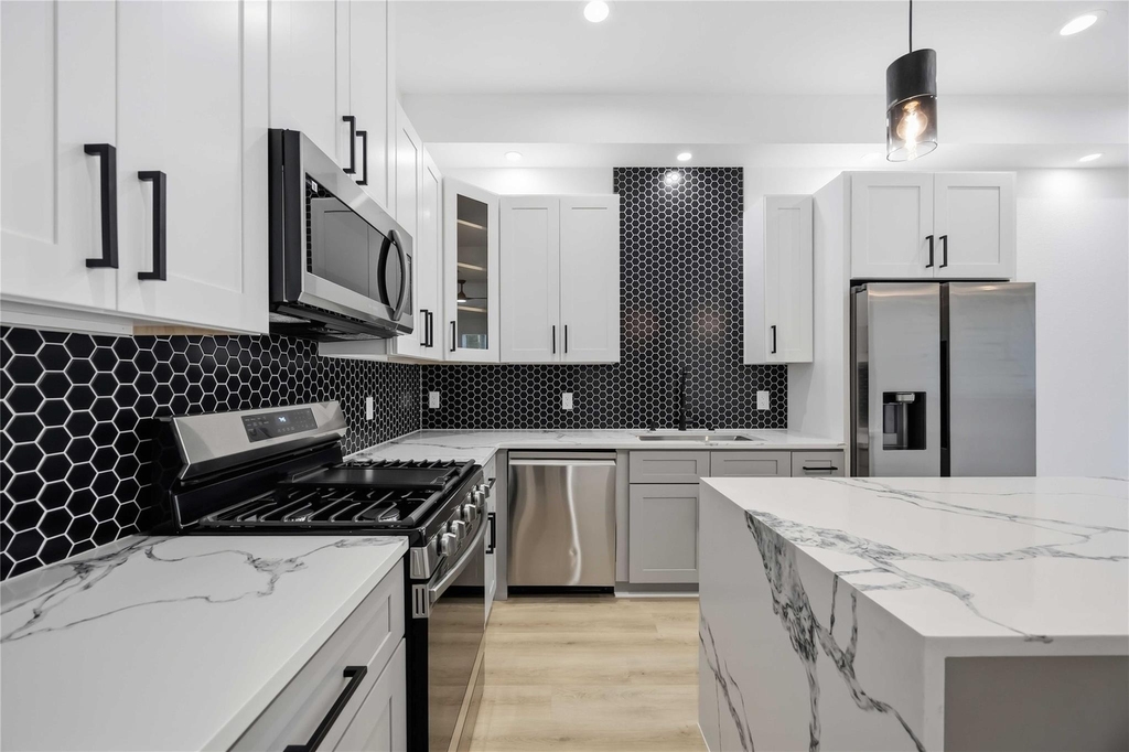 7932 Boy Street - Photo 8