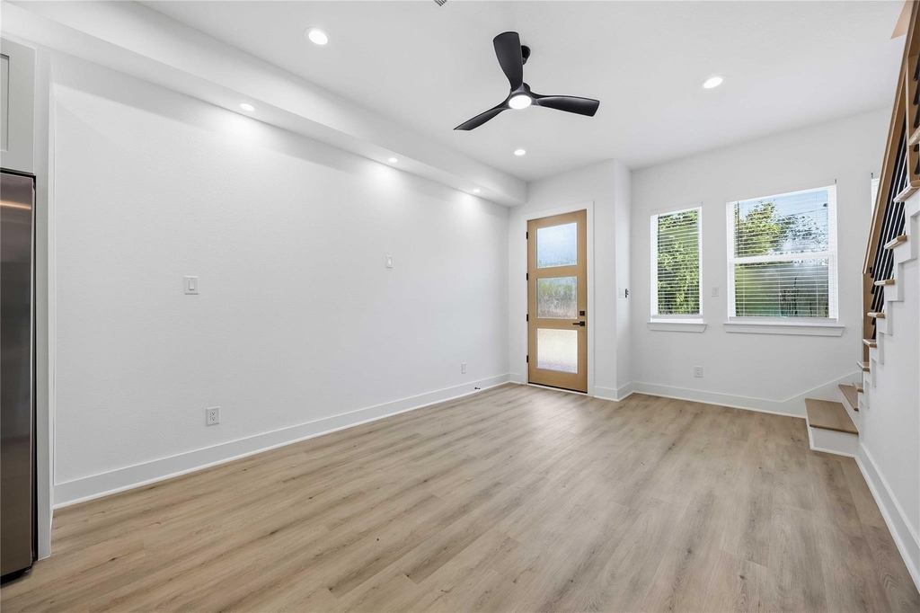 7932 Boy Street - Photo 3