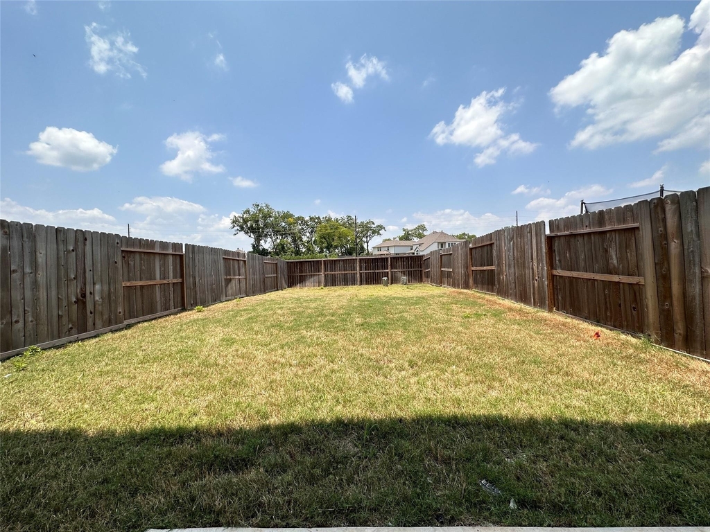 1523 Rustling Creek Drive - Photo 20