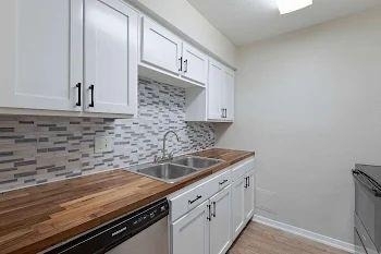 132 Oyster Creek Drive - Photo 3