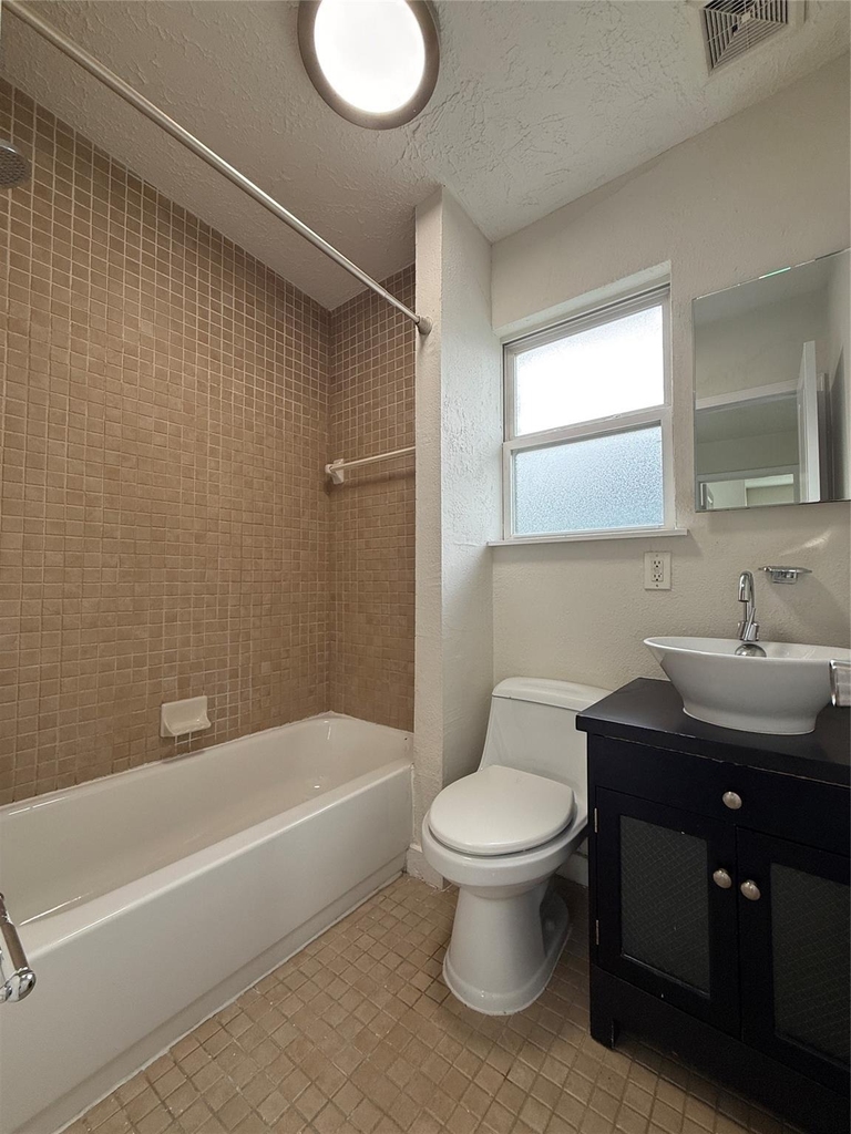 513 W Main Street - Photo 17
