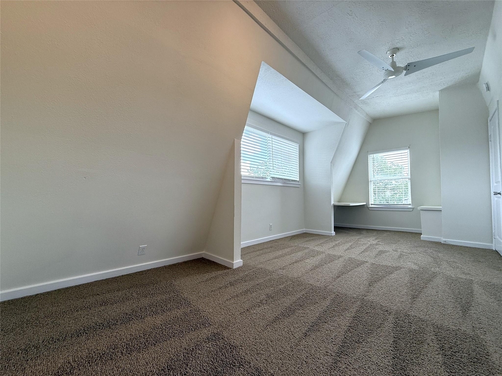 513 W Main Street - Photo 16