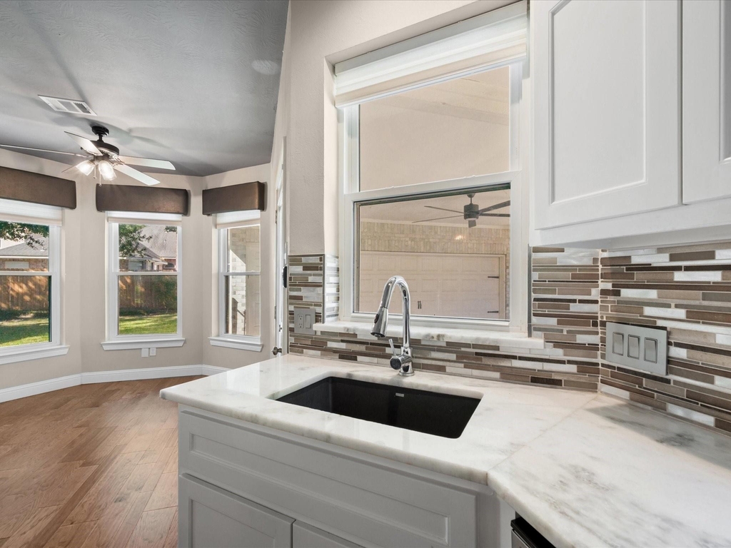 3410 Marywood Drive - Photo 12