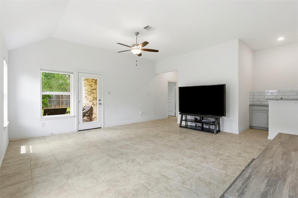 297 Scarlet Maple Way - Photo 6