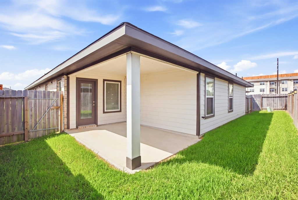 29518 Gordon Sevilla Street - Photo 35