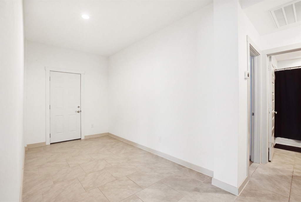 29518 Gordon Sevilla Street - Photo 21