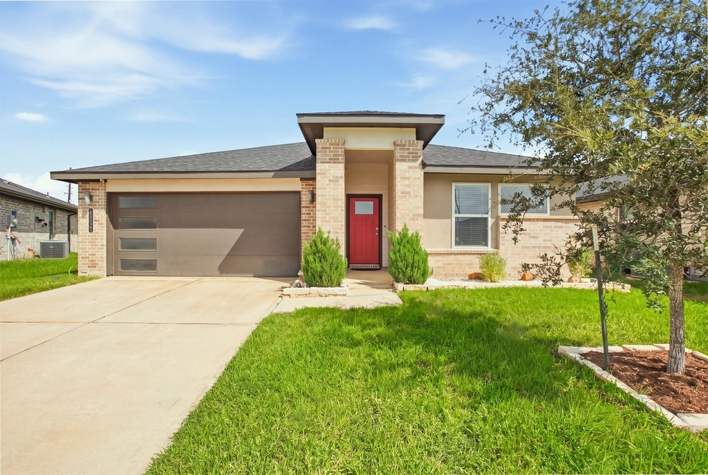 29518 Gordon Sevilla Street - Photo 0