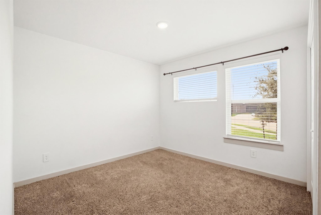 29518 Gordon Sevilla Street - Photo 23