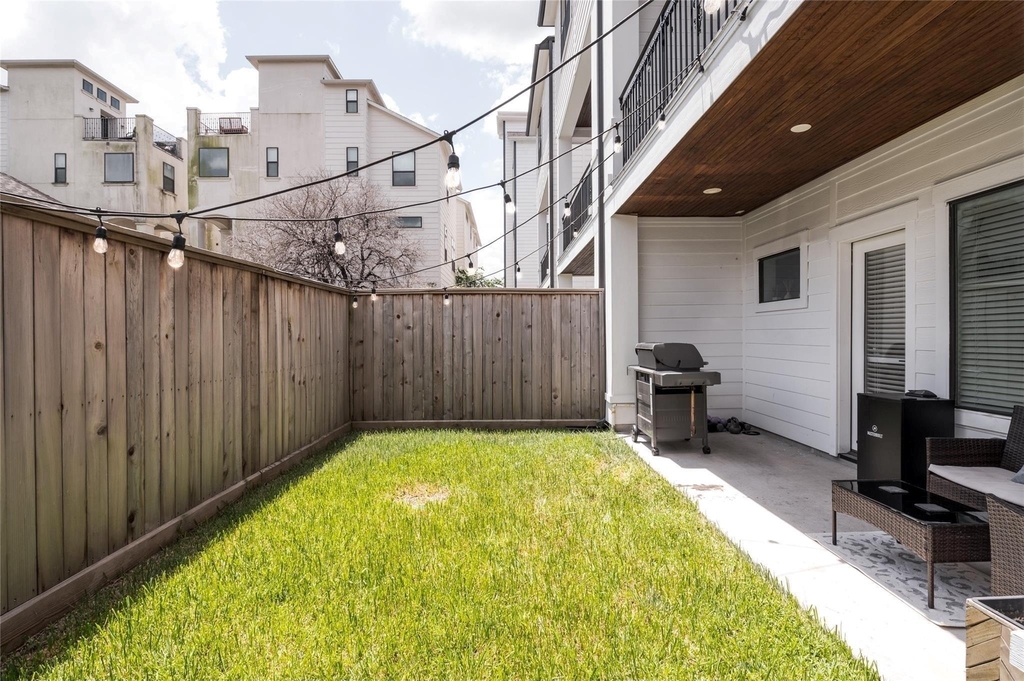 2214 Arabelle Street - Photo 33