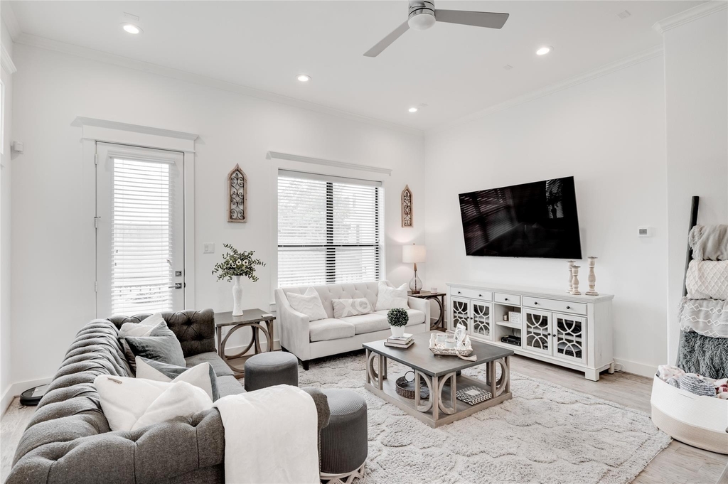 2214 Arabelle Street - Photo 14