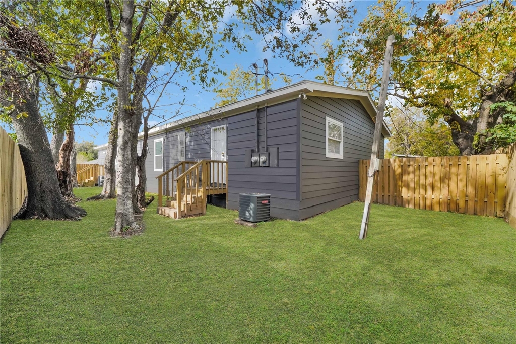 6819 Crestmont St - Photo 17