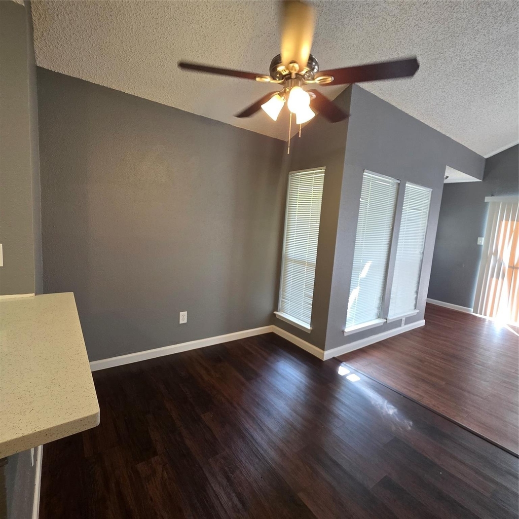 23535 Tree House Lane - Photo 10