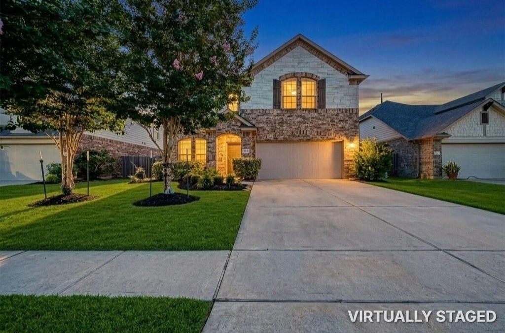 223 Sintra Lake Way - Photo 2