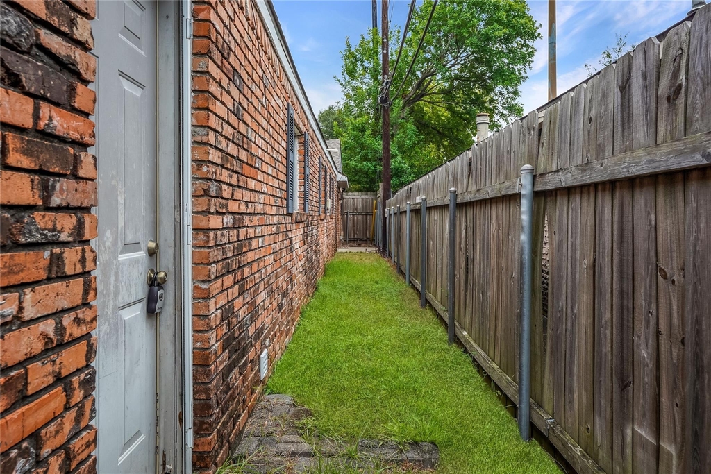 7500 West Loop S - Photo 17