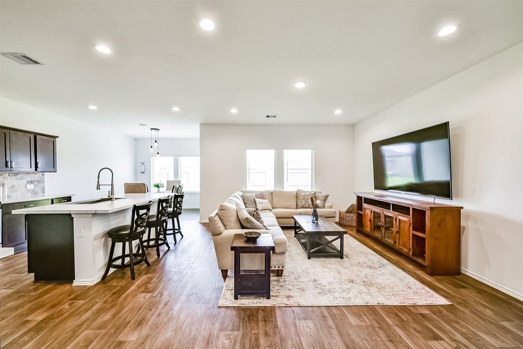 21223 Riverdew Drive - Photo 5